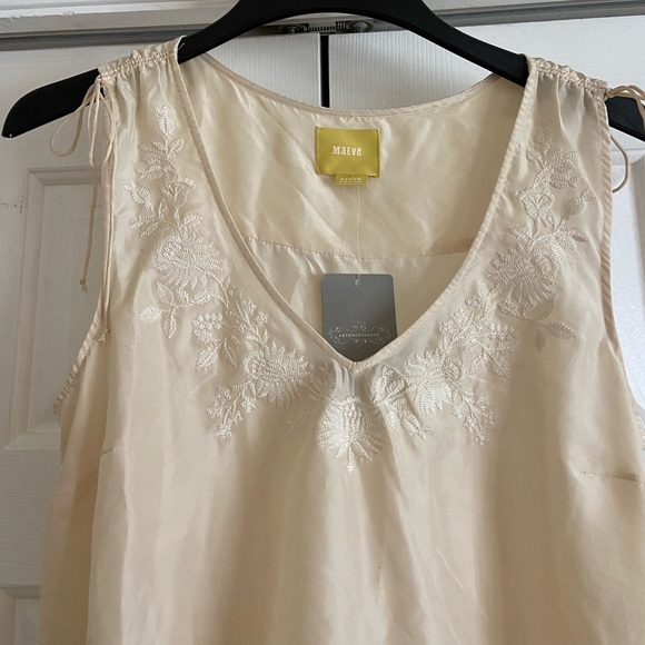 Anthropologie Silk Embroidered Ivory Top - Picture 9 of 14